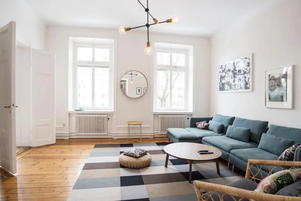 Elegant And Light 3 Room Apartment In Sofo 97Sqm location
